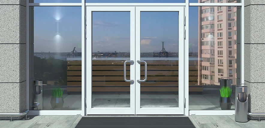 storefront glass repair in Tamarac, FL